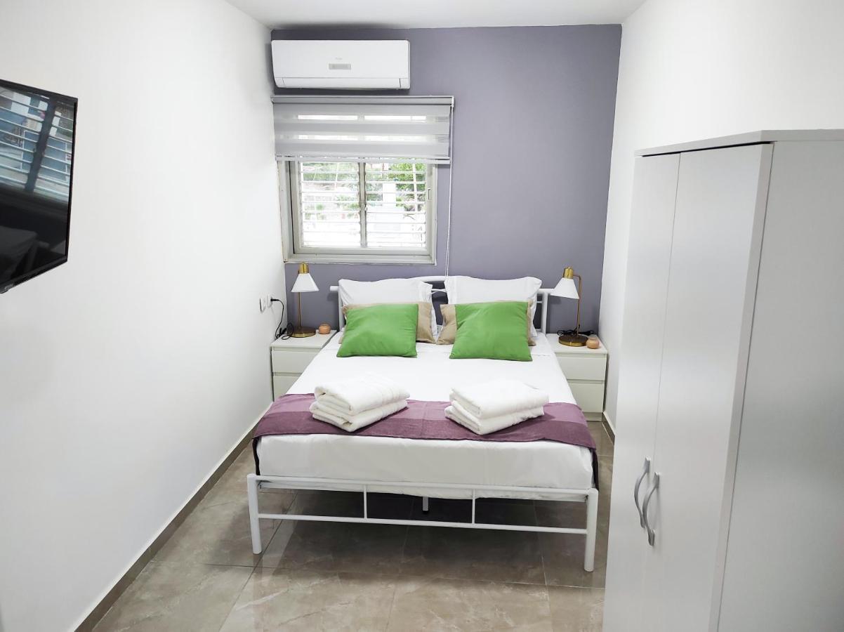 Yalarent Jasmine 3Br Apt Lägenhet Eilat Exteriör bild
