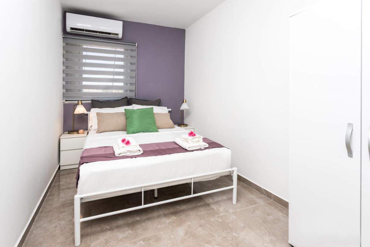 Yalarent Jasmine 3Br Apt Lägenhet Eilat Exteriör bild