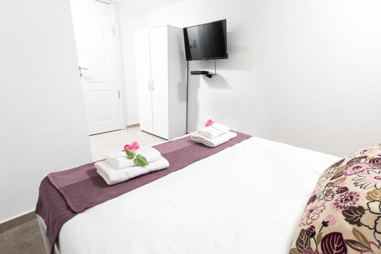 Yalarent Jasmine 3Br Apt Lägenhet Eilat Exteriör bild