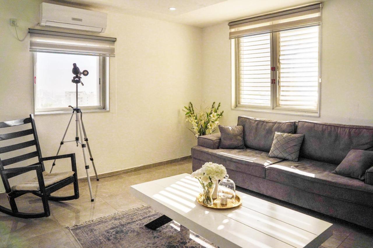 Yalarent Jasmine 3Br Apt Lägenhet Eilat Exteriör bild